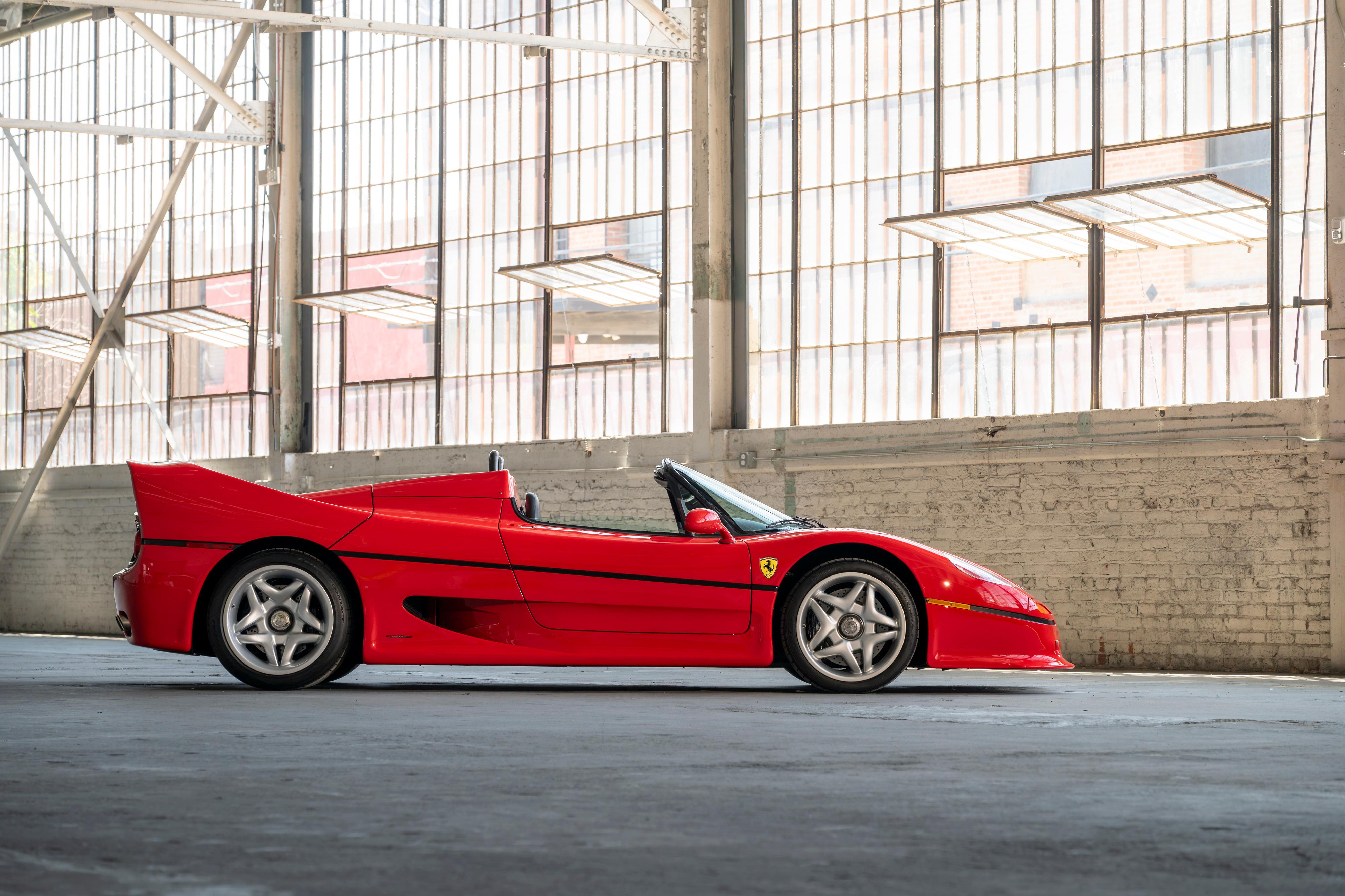 SMALL_1995-Ferrari-F50_1467139